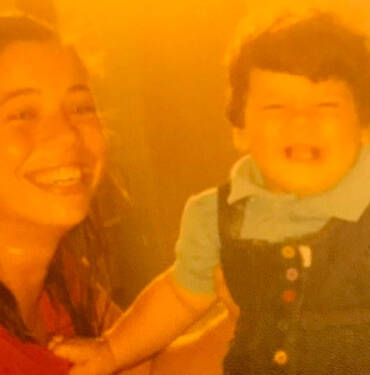 Can Yaman’a annesi Güldem Yaman’dan doğum günü mesajı: “Hayatıma can katan evlat…" 9 Can-Yaman’a-annesi-Güldem-Yaman’dan-doğum-günü-mesajı