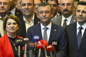 'Devir-teslim'-olacak-mı--CHP'nin-yeni-Genel-Başkanı-Özgür-Özel'den-açıklama--'Kılıçdaroğlu'nun-deneyiminden...'