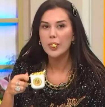 Dilan Polat dosyasında dikkat çeken 'altın tozlu kahve' detayı 4 Dilan-Polat-dosyasında-dikkat-çeken-'altın-tozlu-kahve'-detayı