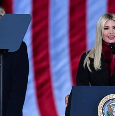 Donald Trump'ın kızı Ivanka Trump, New York'taki "emlak dolandırıcılığı davası"nda ifade verdi 5 Donald-Trump'ın-kızı-Ivanka-Trump,-New-York'taki-'emlak-dolandırıcılığı-davası'nda-ifade-verdi