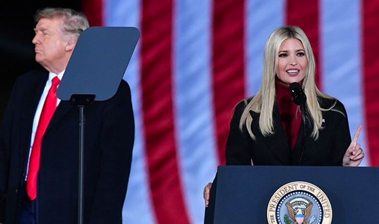 Donald Trump'ın kızı Ivanka Trump, New York'taki "emlak dolandırıcılığı davası"nda ifade verdi