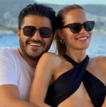 Ebru Şallı'nın eşi Uğur Akkuş hakkında kripto para dolandırıcılığından yakalama kararı çıktı! 7 Ebru Şallı'nın eşi Uğur Akkuş