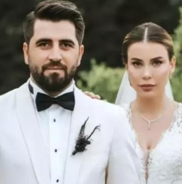 Eski eşinin ihanet videosunu gözyaşları içinde ifşa etmişti! Esin Çepni yeni bir aşka yelken açtı 5 Eşi aldatma görüntülerini ifşa etmişti! Bilal Hancı sessizliğini bozdu! 'Hakim boşanma kararı verdi'