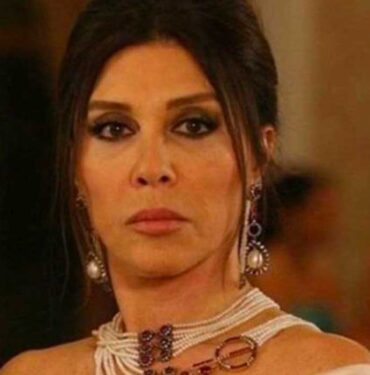 Nebahat Çehre inşaat firmasının teklifini "kahrolurum" diyerek reddetti: "Ya benim reklamını yaptığım evler de..." 2 Nebahat-Çehre-inşaat-firmasının-teklifini-'kahrolurum'-diyerek-reddetti