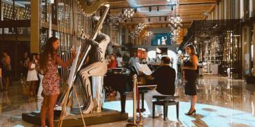 Nirvana-Cosmopolitan-Hotel