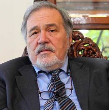 İlber Ortaylı: 'Suriyeliler bir müddet sonra kendilerine göre parti kurarlar' 10 Tarihçi-Prof.-Dr.-İlber-Ortaylı--'Türkçe,-dünyanın-en-kolay-telaffuz-edilen-lisanıdır'