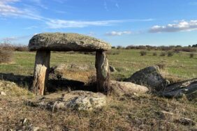 Traklar'dan-miras-dolmenlerin-korunması-talebi