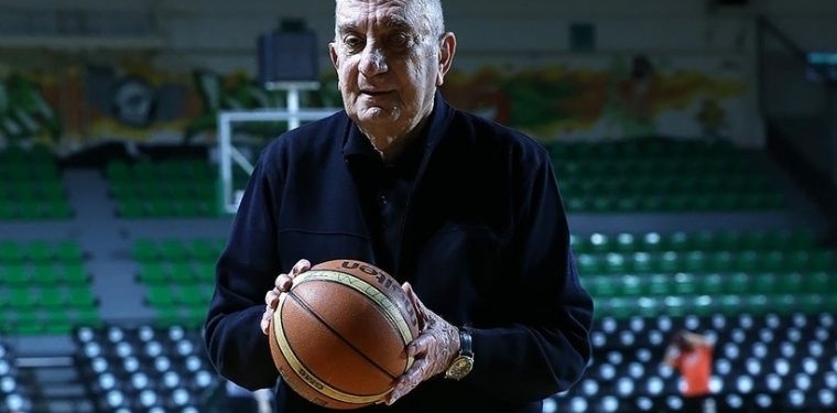 Türk basketbolunun efsanesi Yalçın Granit vefatının 3. yılında anılıyor