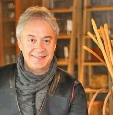 Metin Uca'nın cenaze namazında tepki çeken anlar! İmamın cenaze namazını kılarken bölüp... 5 Ünlü sunucu Metin Uca trafik kazası geçirdi