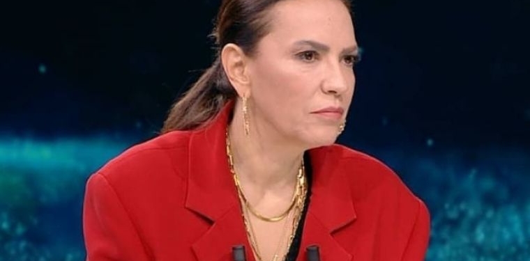 Yeşim Salkım'ı sinirlendiren sözler! "Zengin bir kodamanın karısı olmayı becerip..." 1 Yeşim Salkım