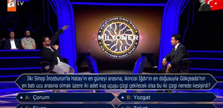İlki Sinop İnceburun ile Hatay’ın en güneyi arasına, ikincisi Iğdır’ın en doğusuyla, Gökçe Ada’nın en batı ucu arasına olmak üzere iki adet kuşu uçuşu çizgi çekilecek olsa bu iki çizgi nerede kesişir?