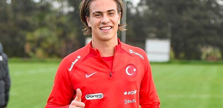 Kenan Yıldız kimdir? Kaç yaşında, nereli? Hangi takımda oynuyor?