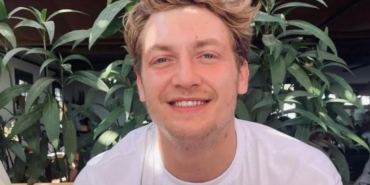 Ateş Kuşları’nın Zıpkın’ı Erdem Şanlı'dan ilan-ı aşk! Sevgilisi Ömer’in yıldızı çıktı