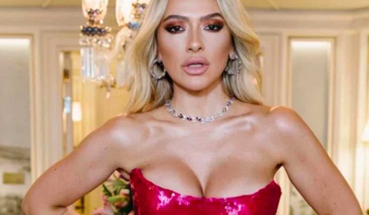 4 yıllık küslük sona erdi! Hadise kız kardeşi Derya Açıkgöz ile ilk paylaşımı yaptı 6 Hadise-kız-kardeşi-Derya-Açıkgöz-ile-ilk-paylaşımı-yaptı