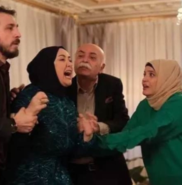 Kızılcık Şerbeti'nin yeni bölümü sızdırıldı 4 kapak_110610