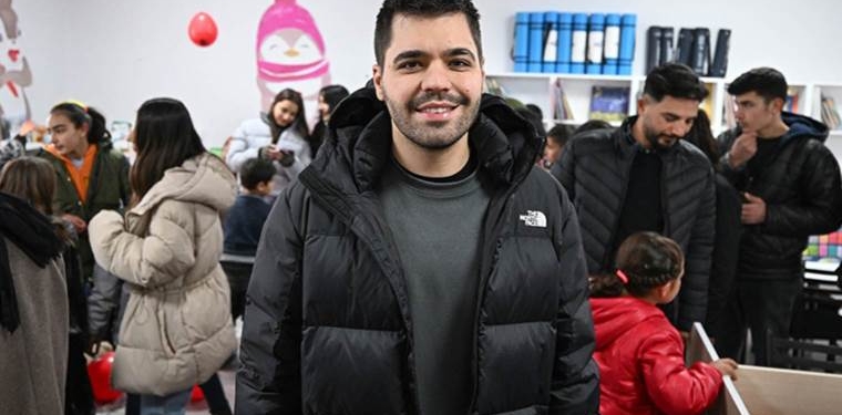Şarkıcı Emir Can İğrek’ten, tekne kazasında kaybettiği arkadaşına büyük vefa