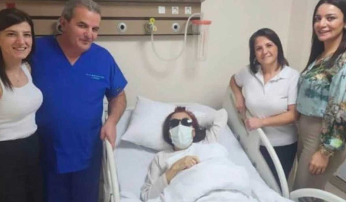Leman Sam'dan üzen haber: Hastaneye kaldırıldı!
