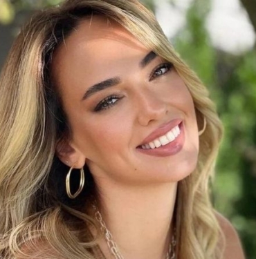 Seda Bakan'ın o pozlarına yorum yağdı! Kızılcık Şerbeti göndermesi 10 seda bakan
