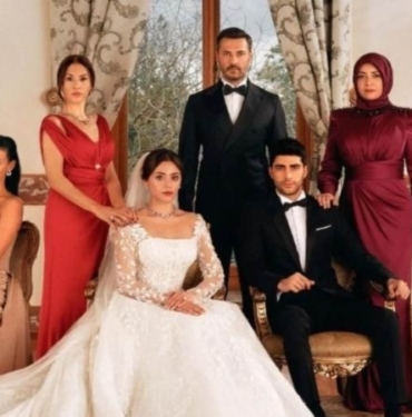 "Kızılcık Şerbeti" oyuncuları haftaya Cannes yolcusu 9 Kızılcık şerbeti