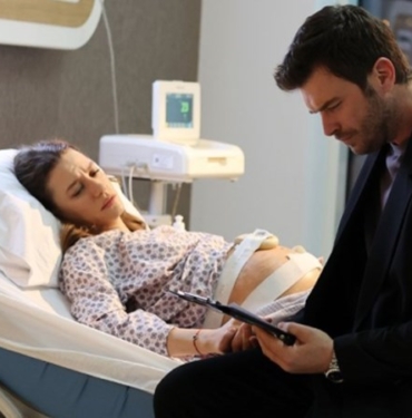'Aile' final yaptı: Serenay Sarıkaya ve Kıvanç Tatlıtuğ'un vedası duygulandırdı 4 kapak_093130