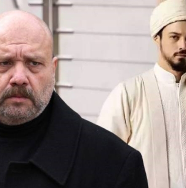 Ahmet Mümtaz Taylan’dan ‘Kızıl Goncalar’ isyanı 3 kapak_165746