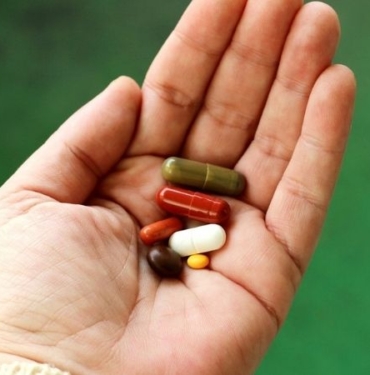 Nişanlısını çalmak istediği arkadaşına 'kadınlık hormonu' verdi! 8 Nişanlısını çalmak istediği arkadaşına 'kadınlık hormonu' verdi!