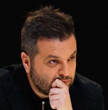 Candaş Tolga Işık isyan etti: 'İstanbul'un göbeğinde rastgele insan bıçaklanıyor' 2 kapak_100140
