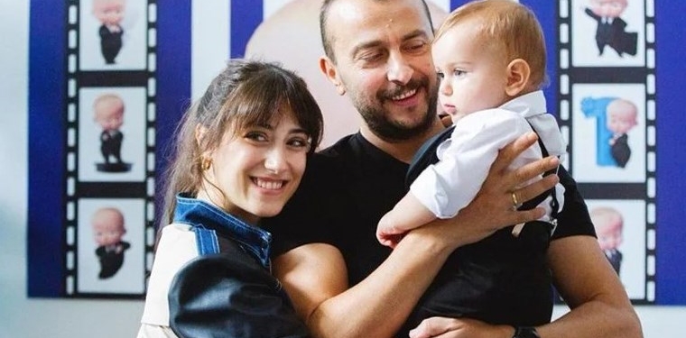 Hazal Kaya’dan kıskançlık açıklaması: ’10 kadınla PlayStation oynasa o kadar kıskanmam’