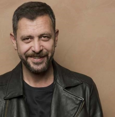 Nejat İşler'den erkekler oje sürer mi sorusuna yanıt: 'Raconu olmaz' 2 kapak_130405