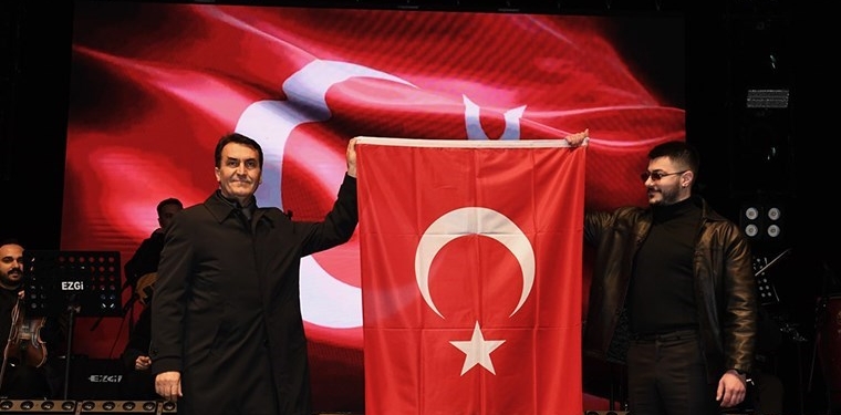 Görenler tanıyamadı: Semicenk asker oldu