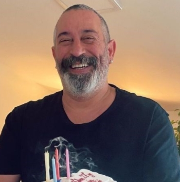 Cem Yılmaz'ın adı artık gökyüzünde: Doğum gününde 'yıldız' hediye edildi 2 kapak_215240