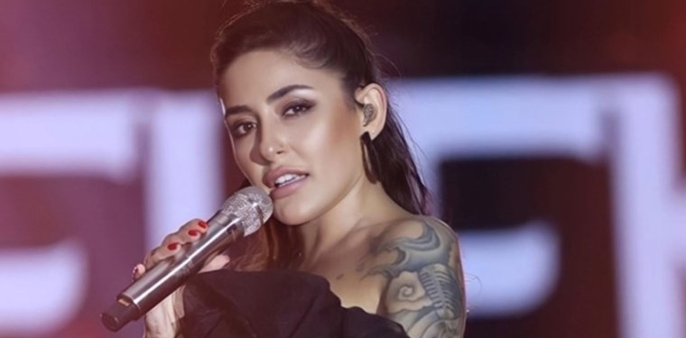 Melek Mosso’dan ‘belediye’ paylaşımı: ‘Artık konser verebileceğim’