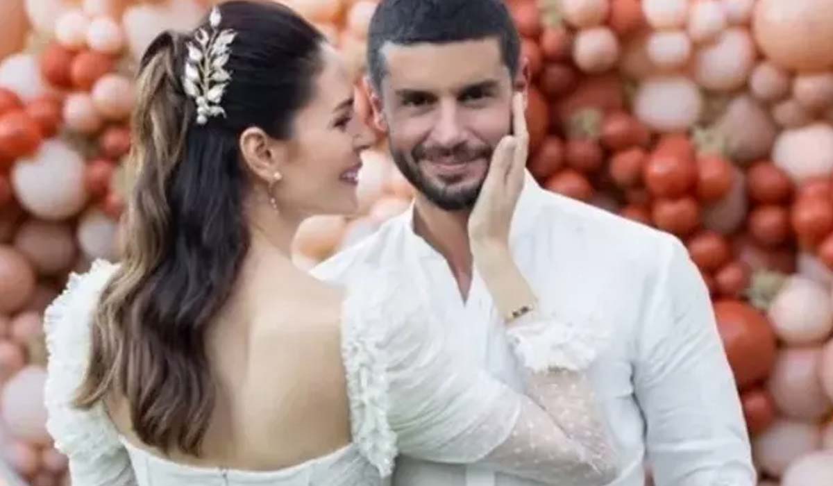 Berk Oktay ile Yıldız Çağrı Atiksoy çiftinin kızları dünyaya geldi! Bakın ismini ne koydular