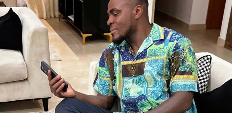 Emenike’den dikkat çeken Konyaspor paylaşımı: “Her zaman zafere doğru…”