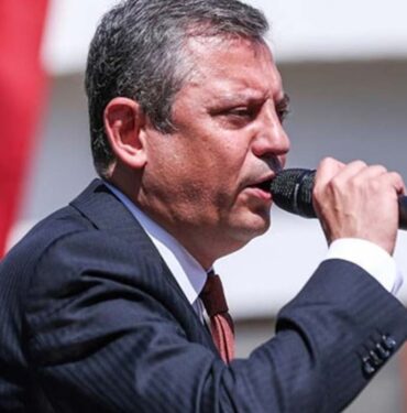 CHP Genel Başkanı Özgür Özel 'Büyük Emekli Mitingi'nde emeklilerle buluşacak 10 Özgür-Özel