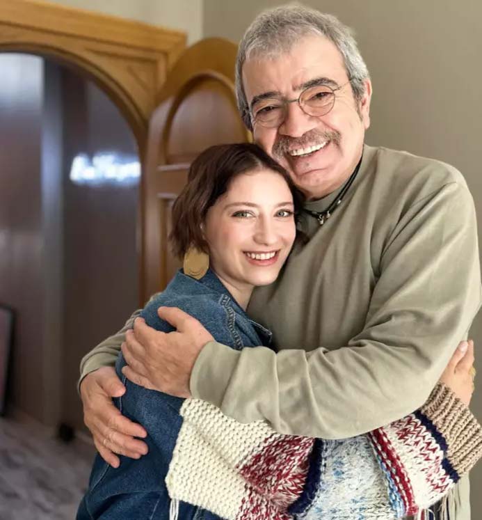 Aşk-ı Memnu'nun Adnan'ı ve Nihal'i yıllar sonra bir araya geldi! Selçuk Yöntem ve Hazal Kaya'nın değişimi gündem oldu