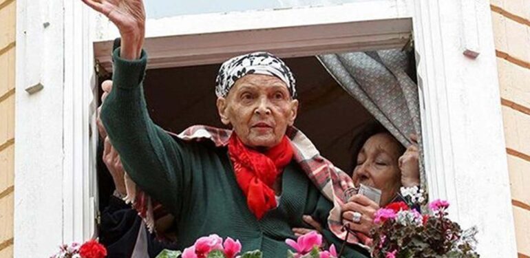Prof. Dr. Türkan Saylan’ın adı Beşiktaş’ta yaşadığı sokağa verildi