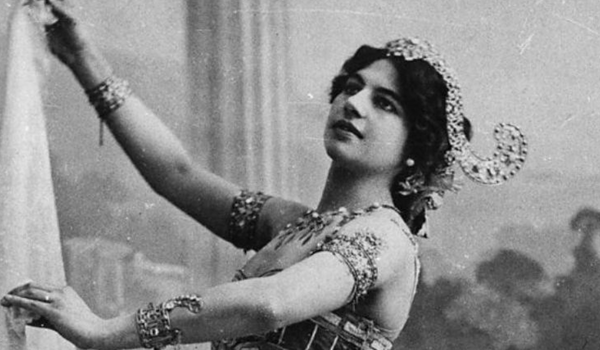 Büyüleyici cazibesi ile yüzlerce erkeği kendine aşık etti: Tarihin gizemli casusu Mata Hari 3 Büyüleyici cazibesi ile yüzlerce erkeği kendine aşık etti: Tarihin gizemli casusu Mata Hari