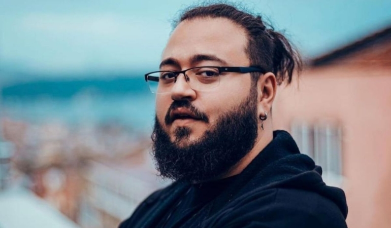 Twitch yayıncısı Jahrein tahliye olmasının ardından ilk kez konuştu: ‘Cezaevinde bardak fırlattılar’
