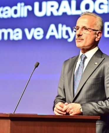 Ulaştırma ve Altyapı Bakanı Uraloğlu: 'Malatya'daki depremle ilgili herhangi bir ulaşım ve haberleşme sorunu olmadı' 5 uraloğlu