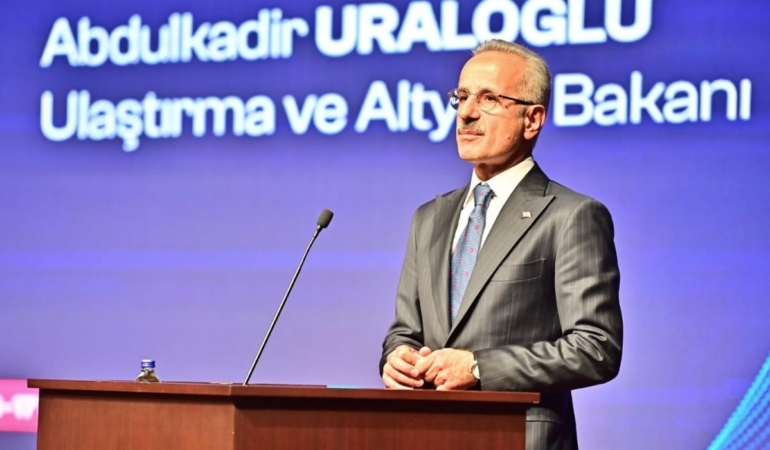 Ulaştırma ve Altyapı Bakanı Uraloğlu: ‘Malatya’daki depremle ilgili herhangi bir ulaşım ve haberleşme sorunu olmadı’