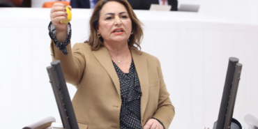 CHP’li-Müzeyyen-Şevkin’den-Sert-Tepki--“Vatandaşı-Limon-Gibi-Sıktınız!”