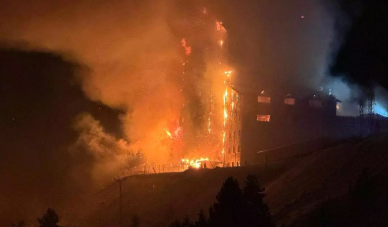 CHP’li Göksel İlhan’dan Bolu’daki yangın faciasına tepki: “İnsan hayatı bu kadar ucuz olmamalı”