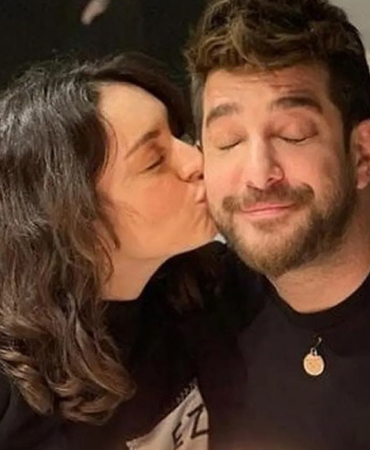 Ezgi Mola ve Enis Arıkan arasında soğuk rüzgarlar esiyor: 'Onunla hiç alakam yok' 2 Ezgi-Mola-ve-Enis-Arıkan