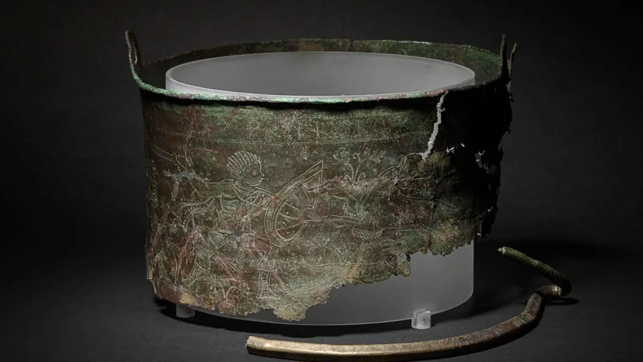 Tarihin kalbinde bilmece: 1.400 yıllık kova mezar keşfedildi 5 Tarihin-kalbinde-bilmece--1.400-yıllık-kova-mezar-keşfedildi-1