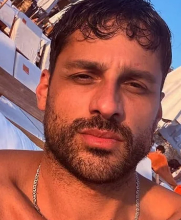 Ekin Mert Daymaz'ın 15 yaş küçük sevgilisiyle videosu gündem oldu: "Ahlak dersi vermeye kalkanların..." 9 Ekin-Mert-Daymaz