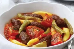 Anne mutfağının en lezzetli klasiği: Fırında İzmir köfte tarifi 8 Anne-mutfaginin-en-lezzetli-klasigi-Firinda-Izmir-kofte-tarifi-featured