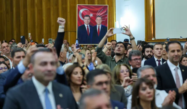 ozgur ozel yeni parti